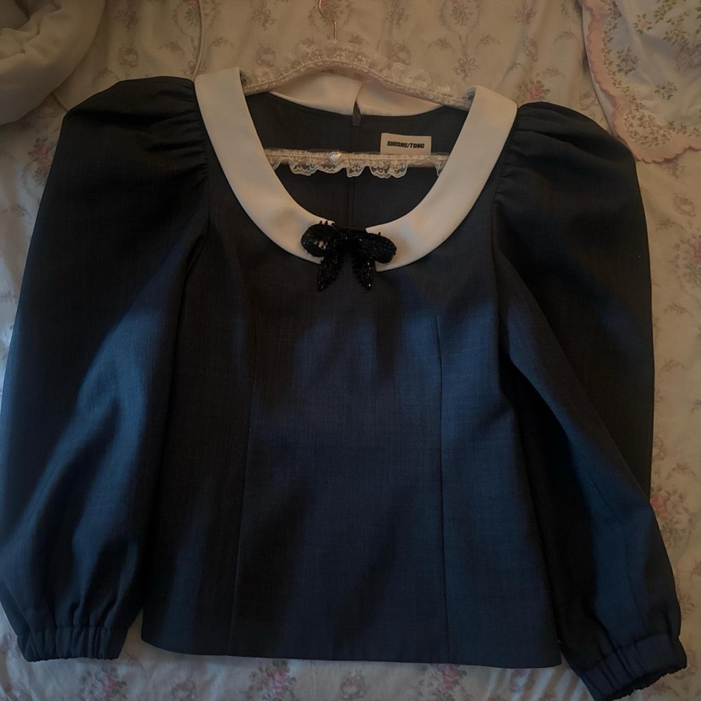 Shushutong puff sleeve bow collar top